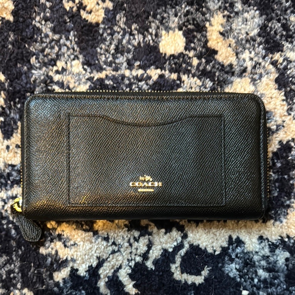 Coach Black Leather Zip Wallet